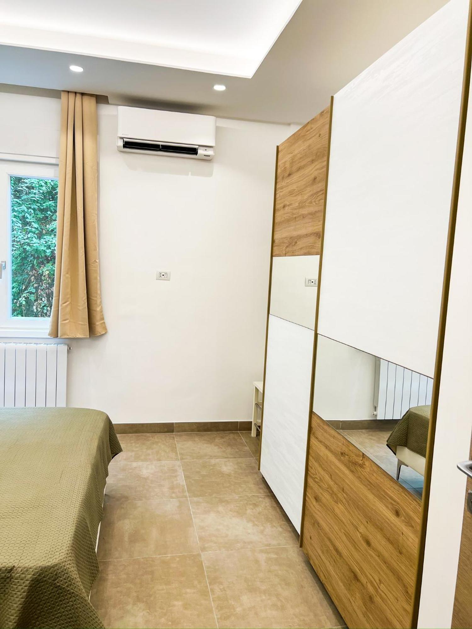 Casa Momi Mergellina Guest house *